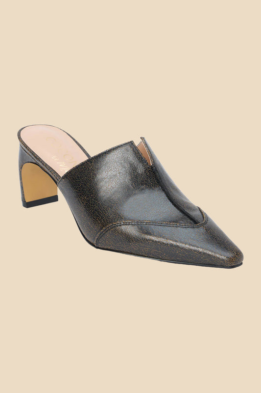 Coconuts by Matisse Crawford Pointed Toe Mules (Black)