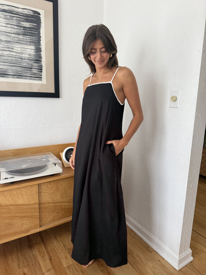 Things Between Giana Linen Sleeveless Maxi Dress (Black)