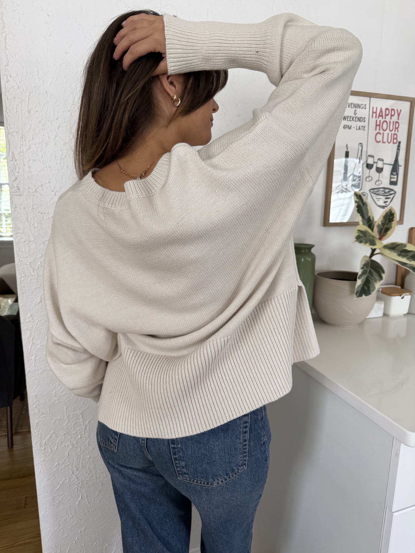 Kylie Ribbed Knit Long Sleeve Pullover Sweater (Cream)