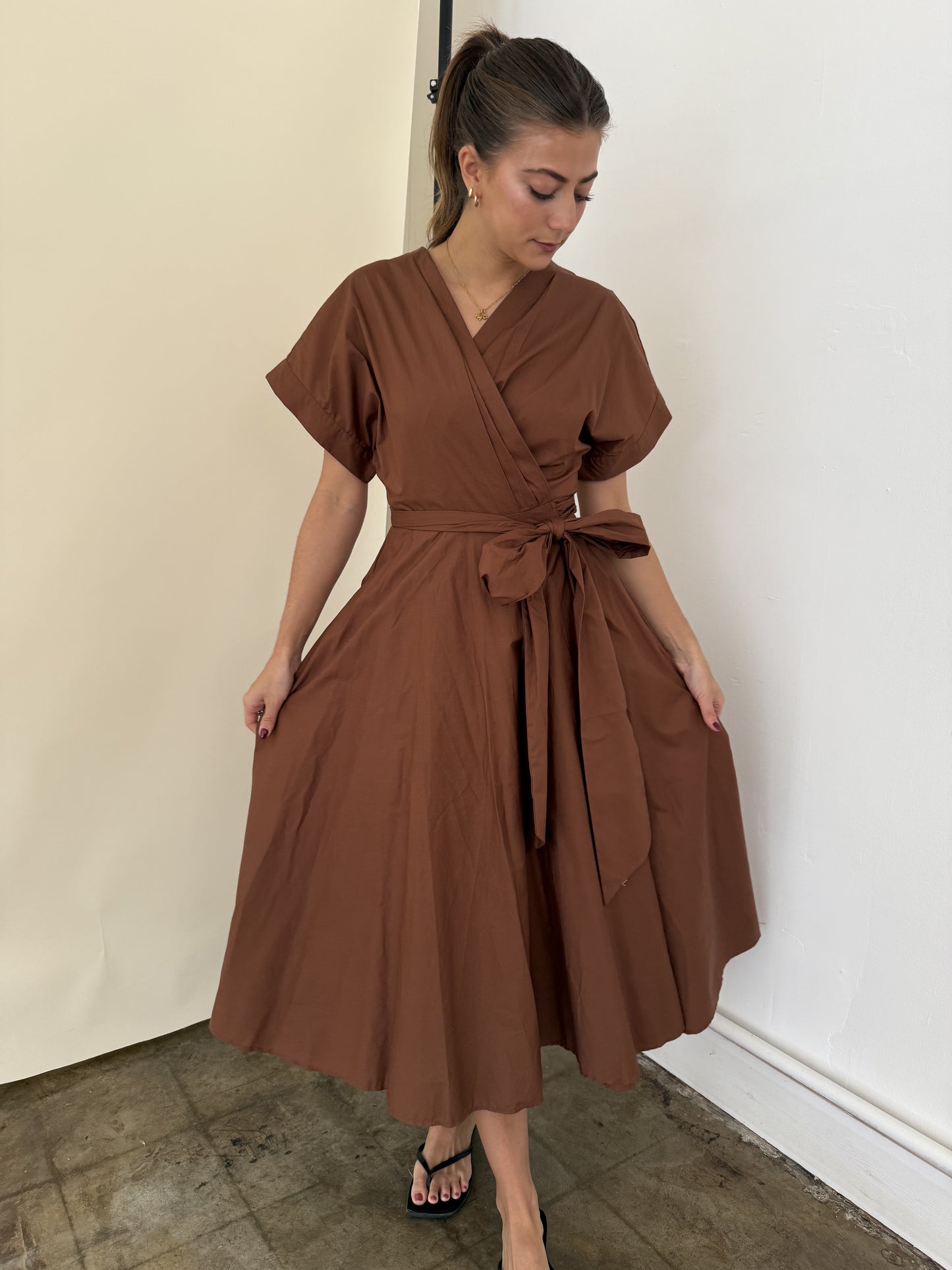 Madeline Cotton Wrap Short Sleeve Midi Dress (Brown)