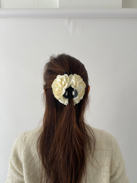 Floral Textured Hair Claw Clip