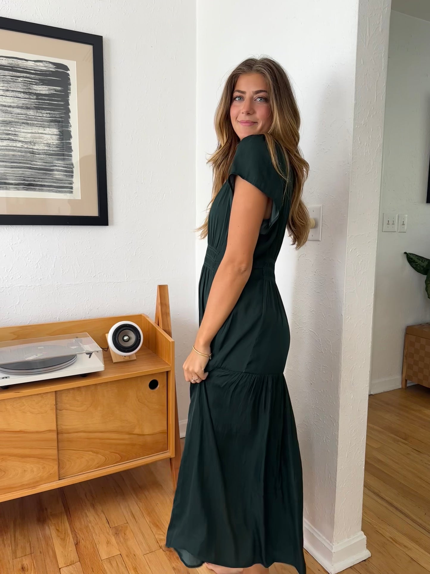 Karter Satin Smocked Midi Dress (Emerald)