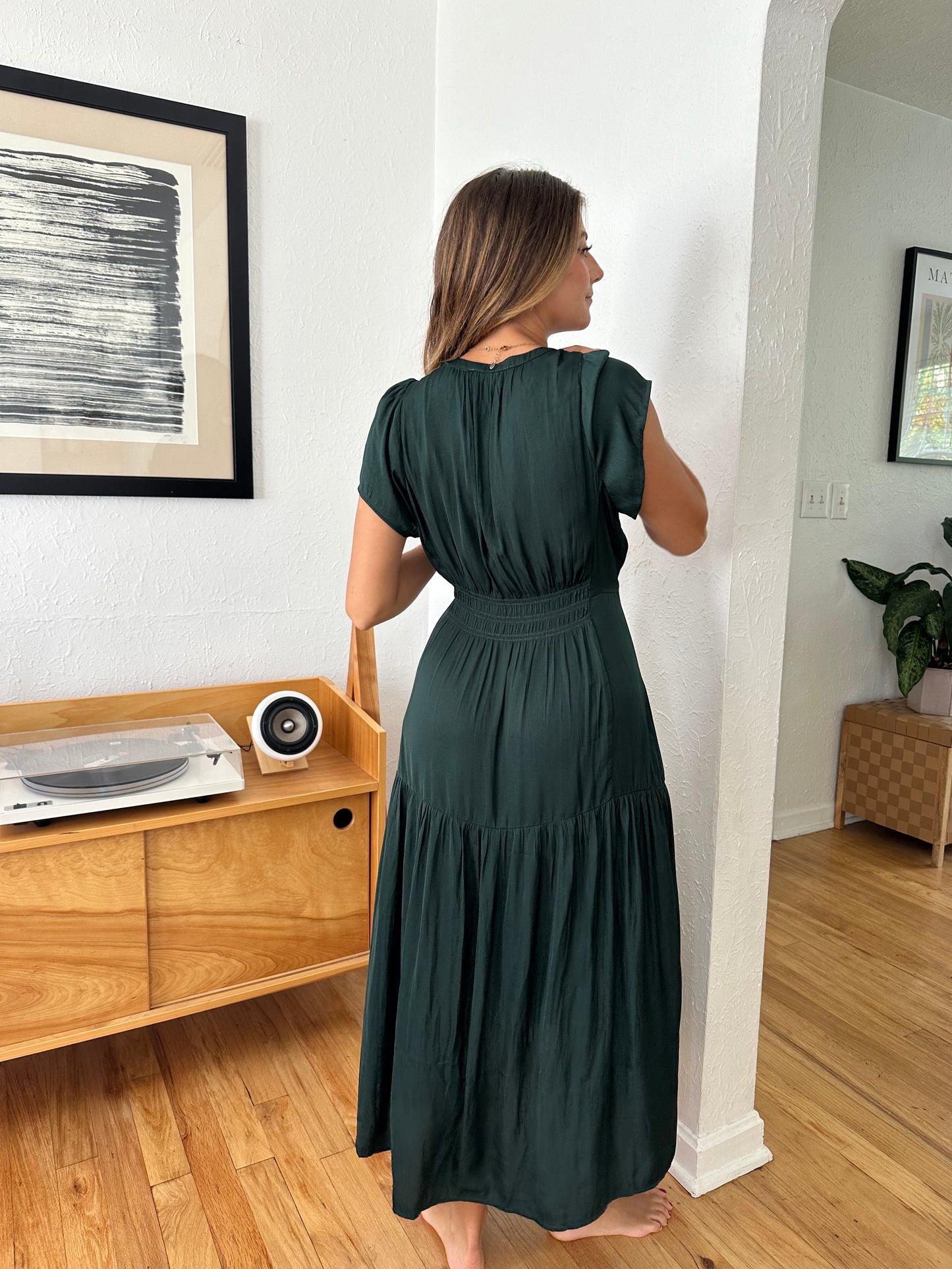 Karter Satin Smocked Midi Dress (Emerald)